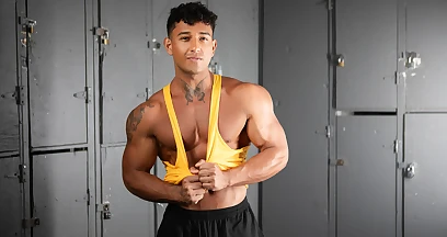 Gym bros are enjoying the wildest fuckery