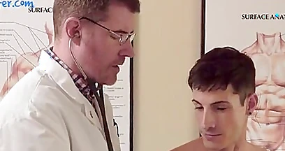 Hung Doctor Fucks Tiny Patient Bareback During Physical Bussyhunte
